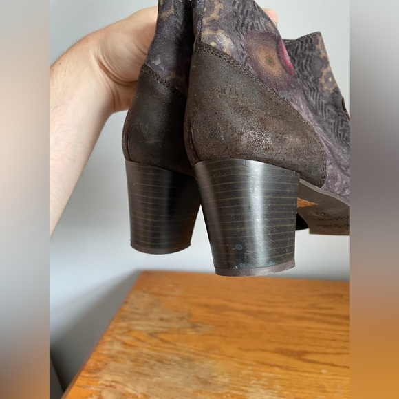 Desigual Brown Suede Floral Ankle Boots Womens Size EU 40 - Picture 4 of 6